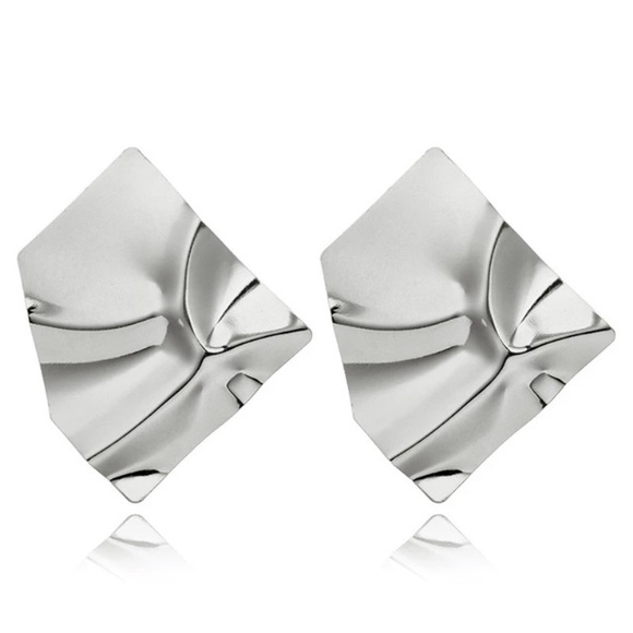 💙💎GRATEFUL💙MAKER💎💙 Jewelry - NEW💙💎MODERN SILVERY💍STATEMENT PAPER EARRING💎💙